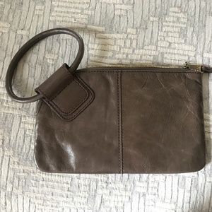 HOBO WRISTLET/CLUTCH